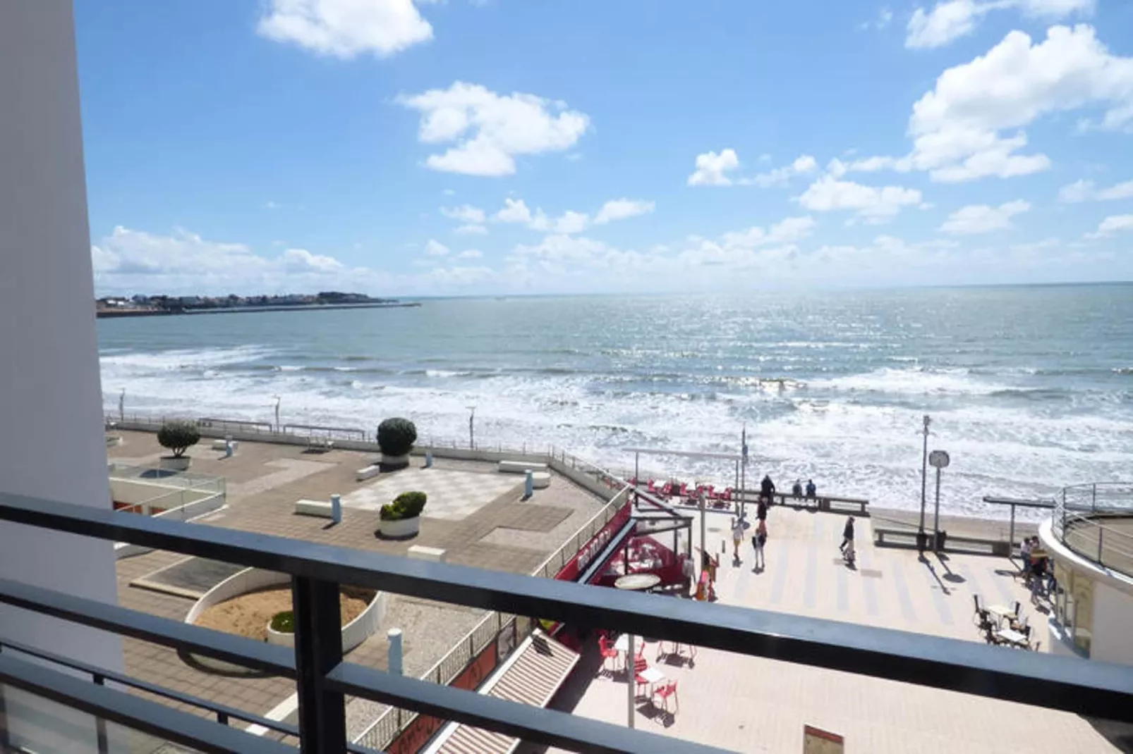 Appartements à Saint-Gilles-Croix-de-Vie-Terrasse/Balkon