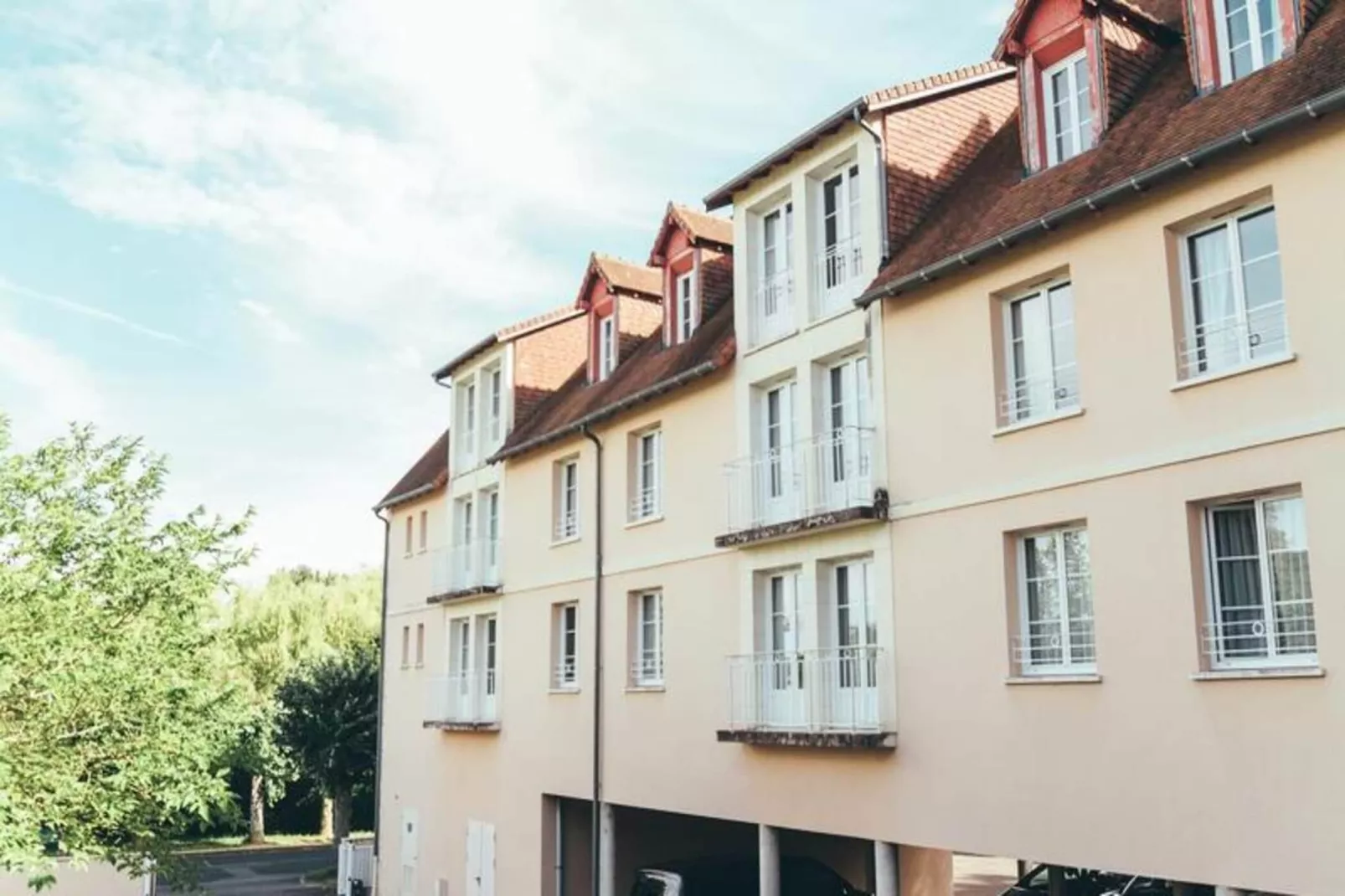 Appart'Hotel La Roche-Posay - Extérieur été