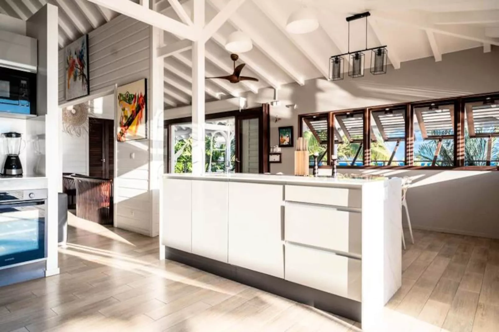 Villa Sea Side-Image-tags.