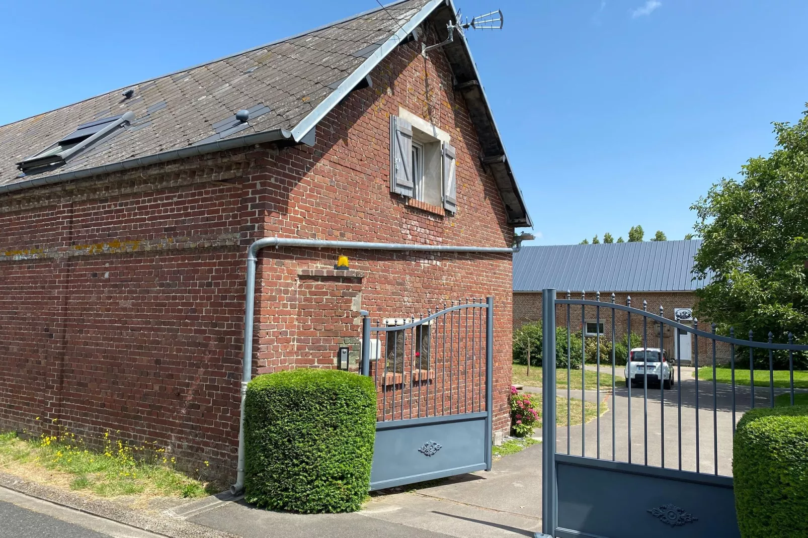 Semi-detached house Lanchères-Exterior summer