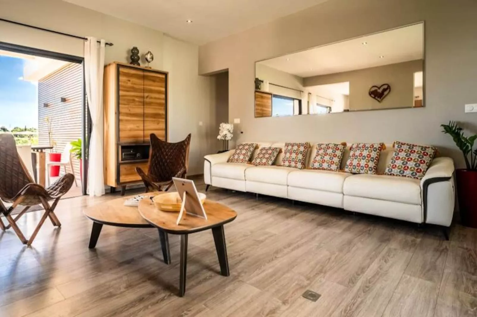 Villa Te Amo-Image-tags.