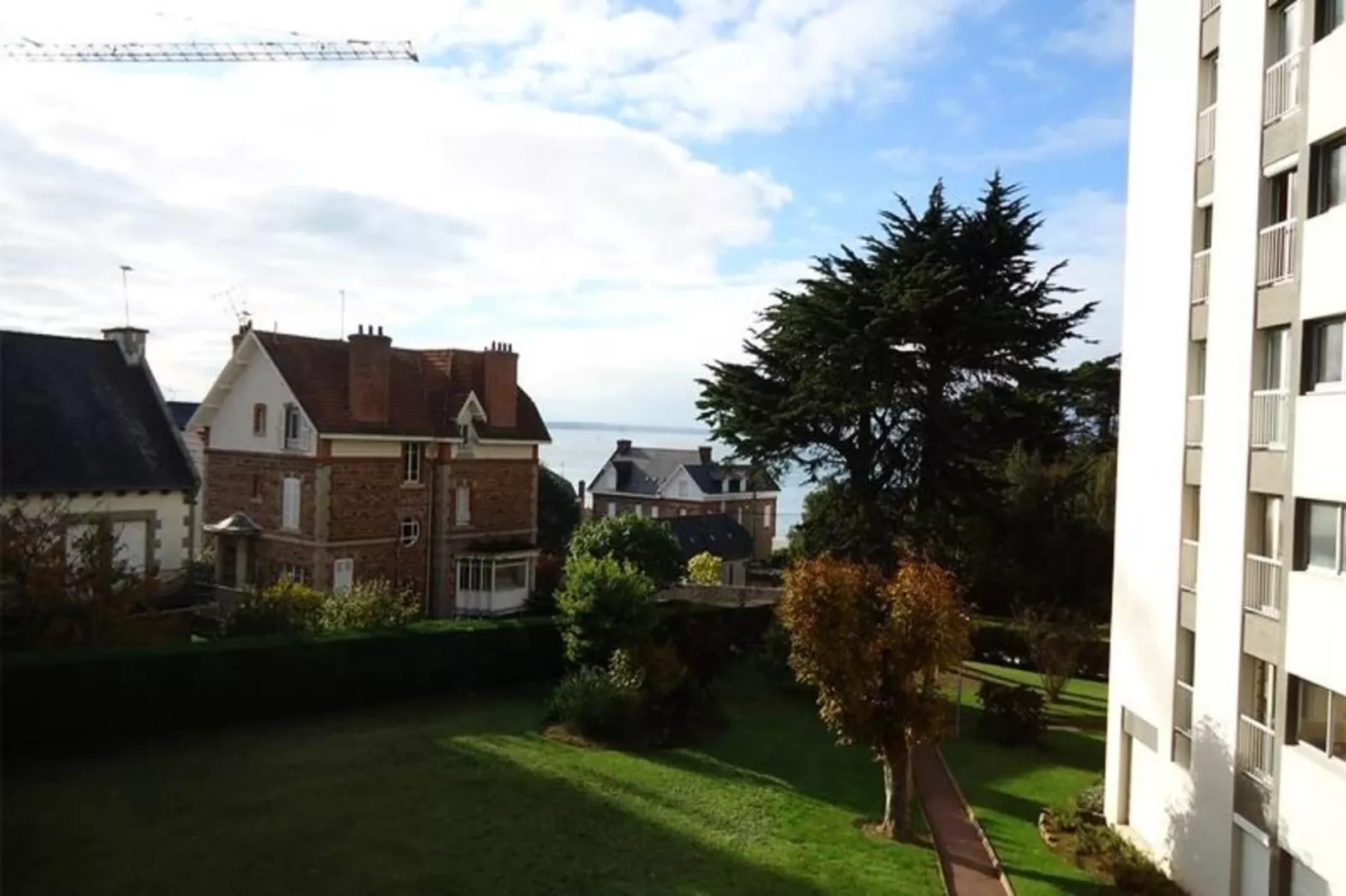 Résidence Les Goelands-Exterior in summer