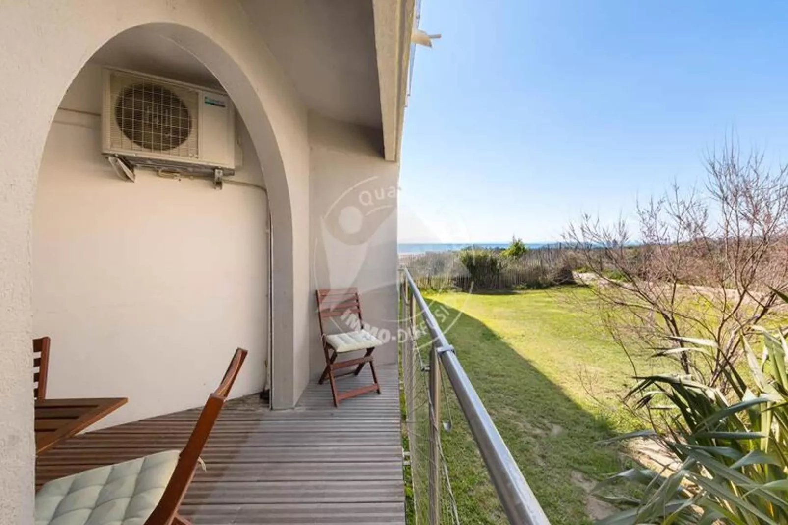 Résidence "le Château Leenhardt"-Aussicht Sommer