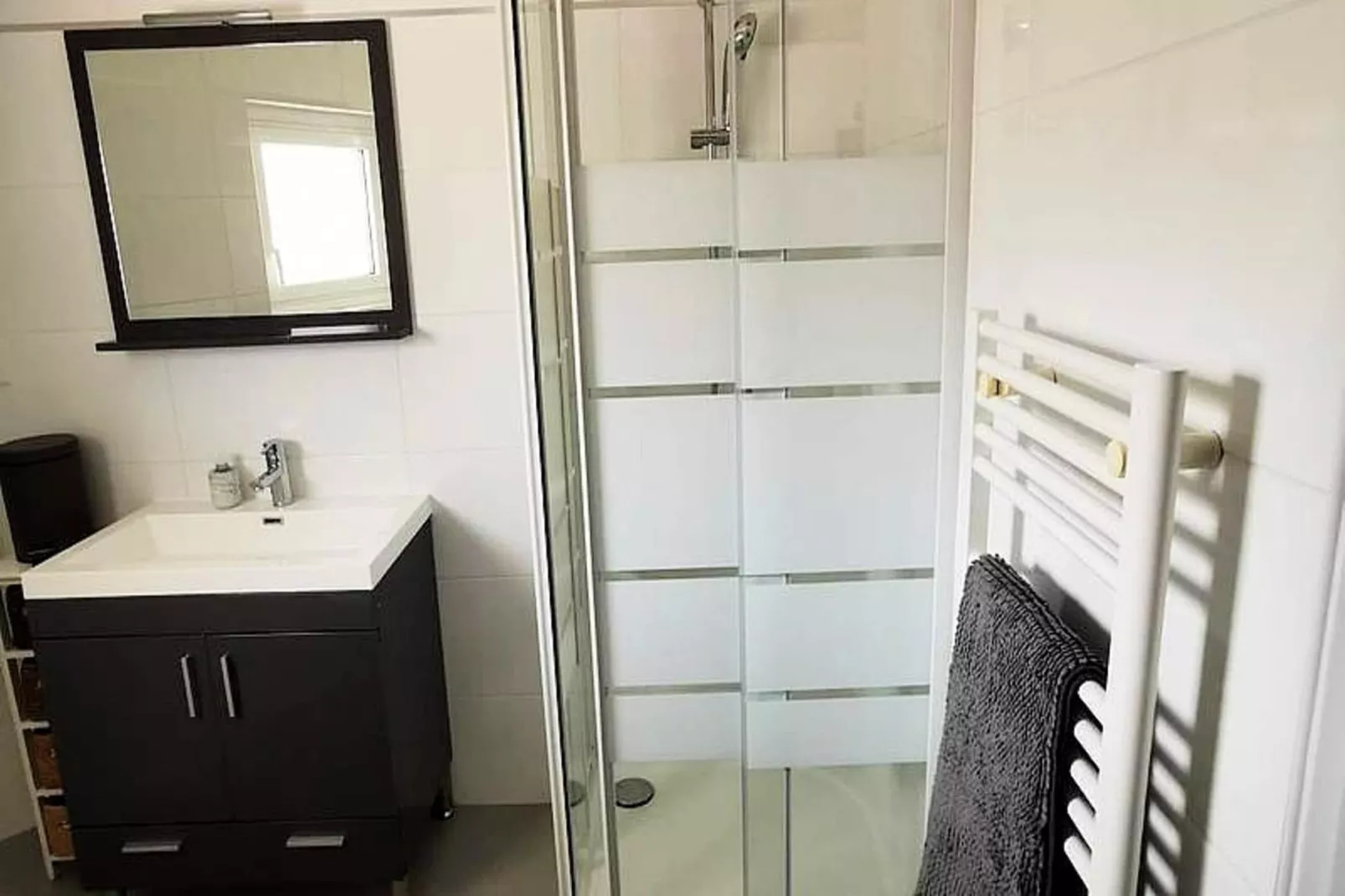 Résidence "le Château Leenhardt"-Badezimmer