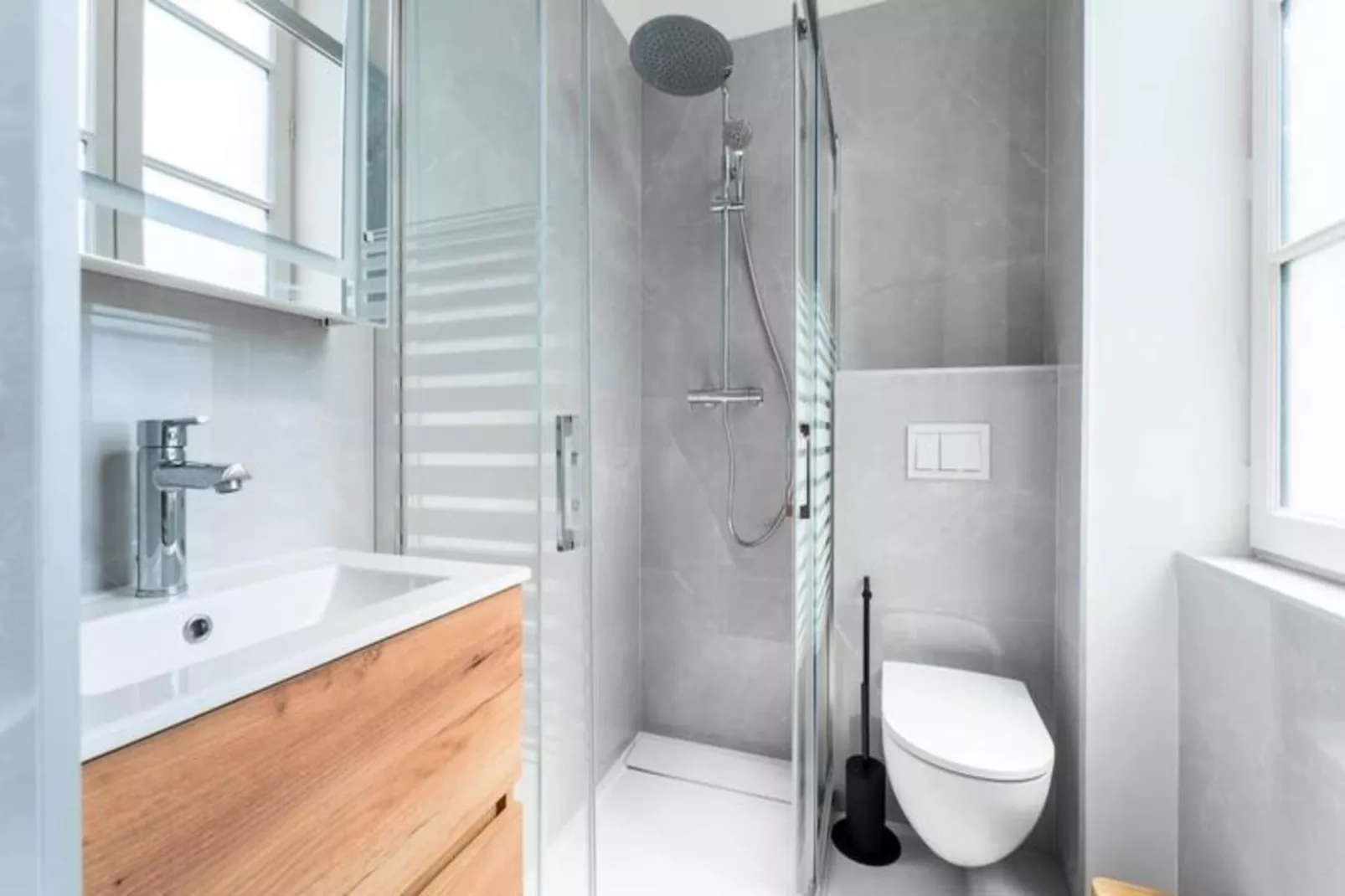 Charmant Appartement Pour 4 Au C&oelig;ur De Bordeaux-Exterior in summer