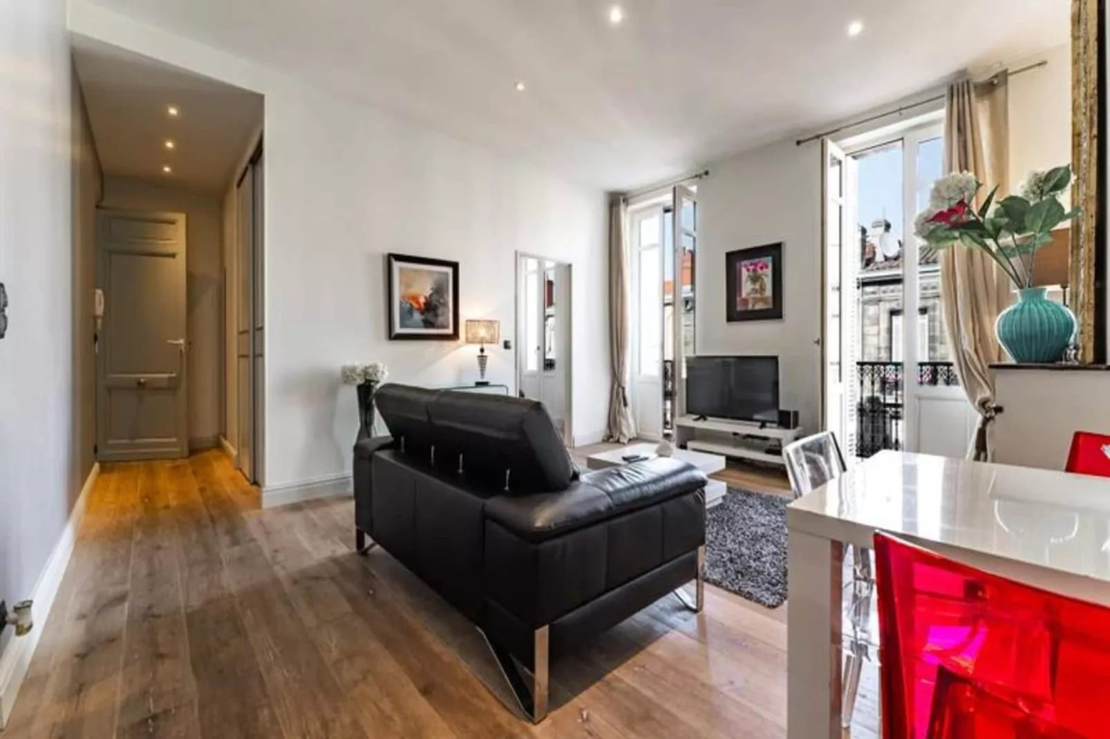 Chaleureux Appartement Au C&oelig;ur Du Quartier Historique Saint-michel-Chambre