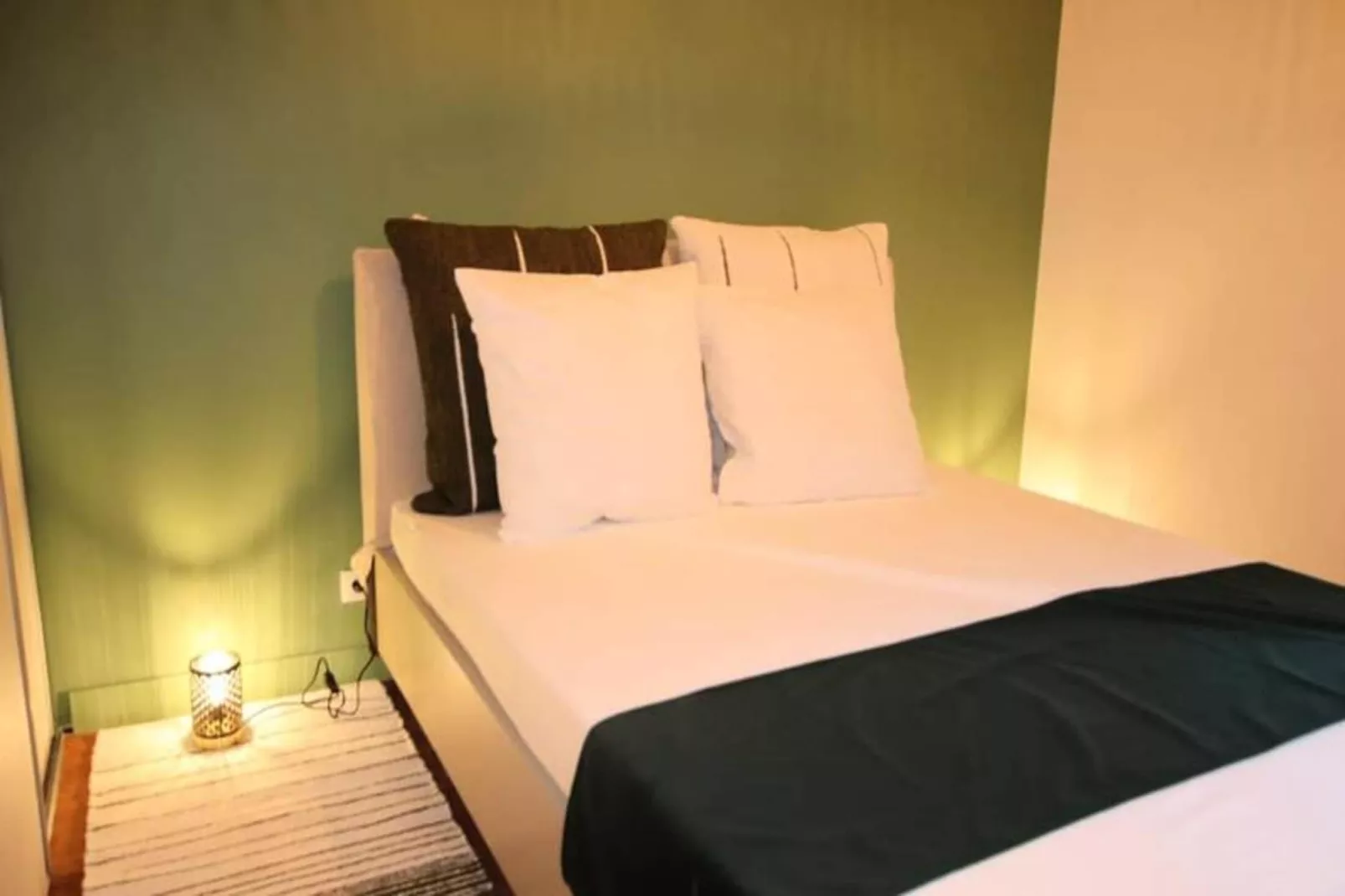 Charmant Et Rayonnant Appartement De 55 M&sup2; Situ&eacute; Dans Le Coeur De Bordeaux-Chambre