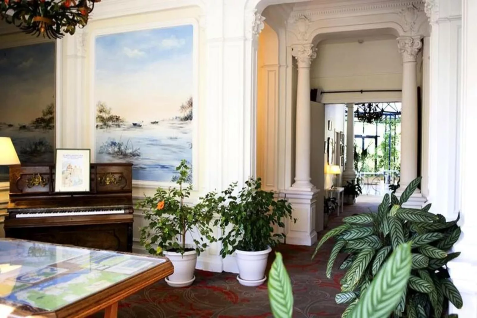 Résidence Villa Régina - Vacances Bleues-Außenbereich Sommer