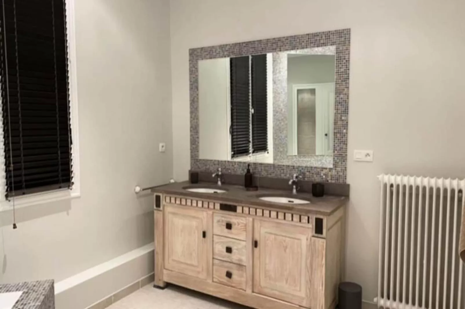 Superbe Villa Avec Piscine Chauff&eacute;e Style Arcachonnais Pour 12 Personnes-Image-tags.