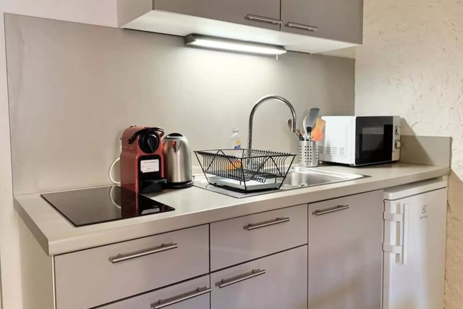 | L'alc&ocirc;ve De Vaucanson 🟡 Centre Historique | Place Vaucanson-Küche