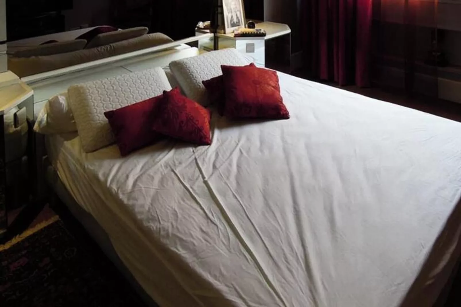 | Le Fantasque💃🏻| Hyper-centre, Commerces &agrave; Proximit&eacute; | T2-Schlafzimmer