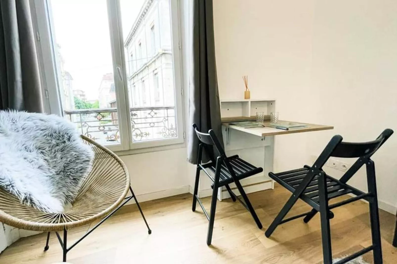 Le Nid D'altitude 🐦 - Studio Mezzanine - Tout &eacute;quip&eacute;-Esszimmer