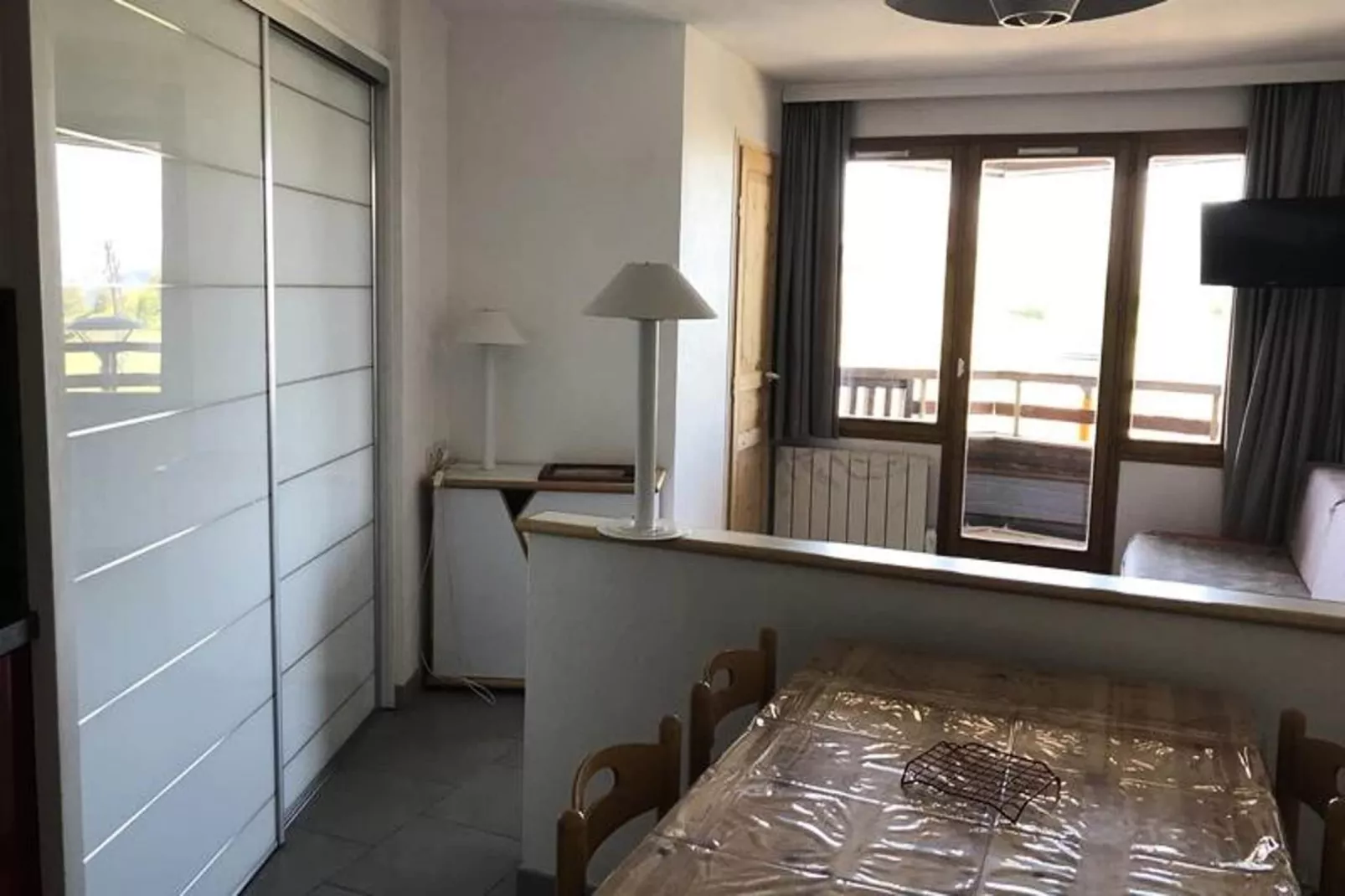 Résidence Ours Blanc P&v-Salle à manger