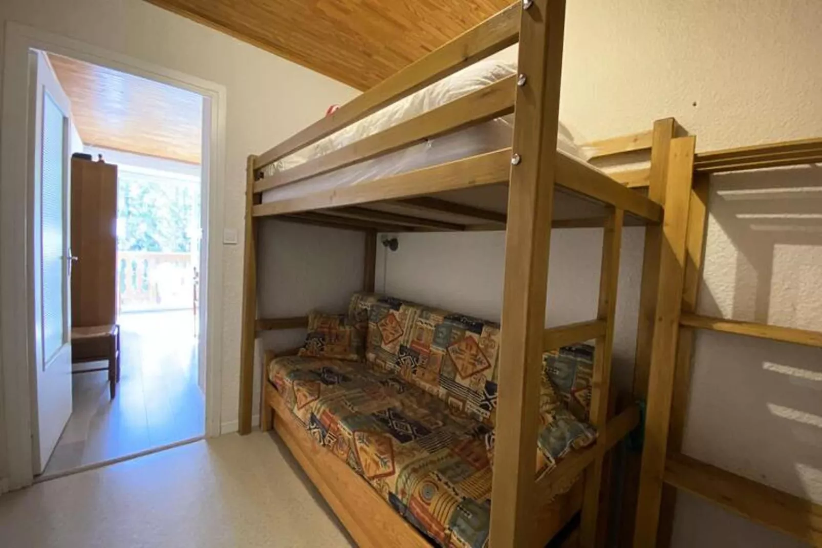 Résidence Le Midi-Bedroom