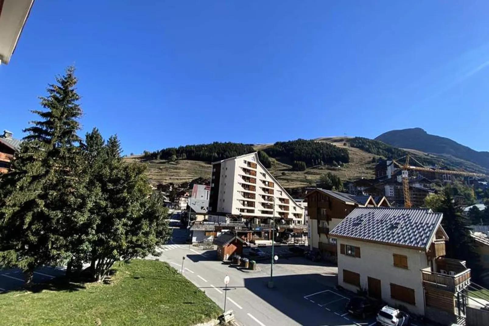 Résidence Myosotis-View in summer