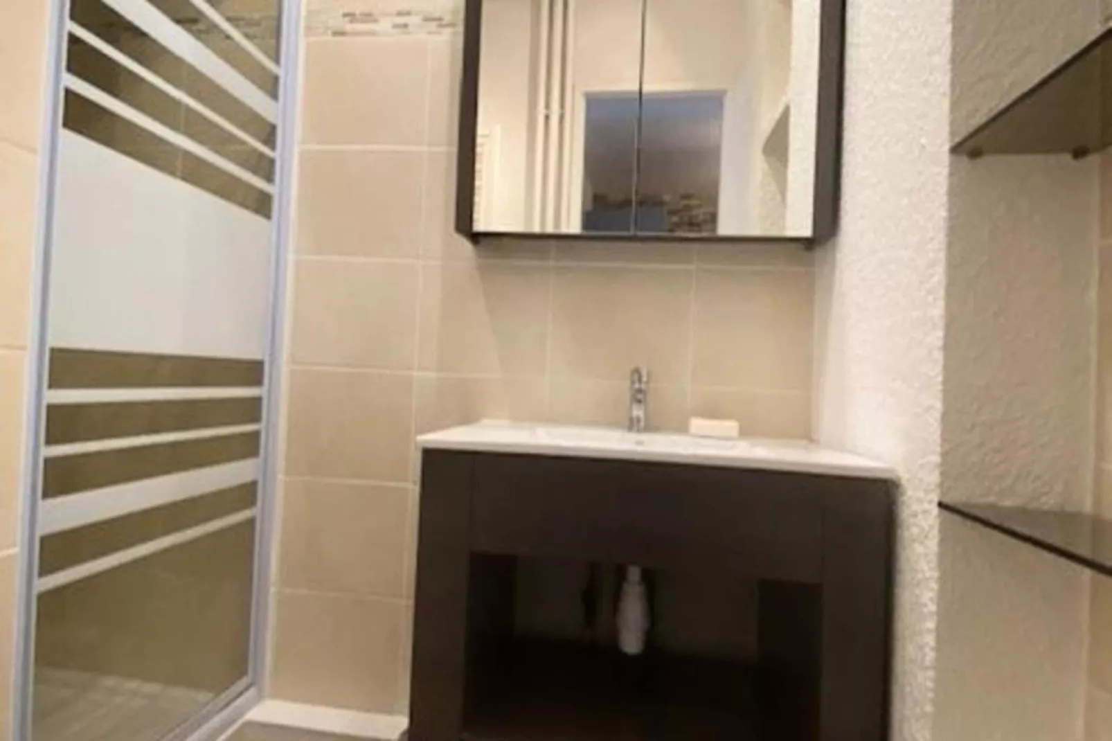 Résidence Cote Brune 3-Bathroom