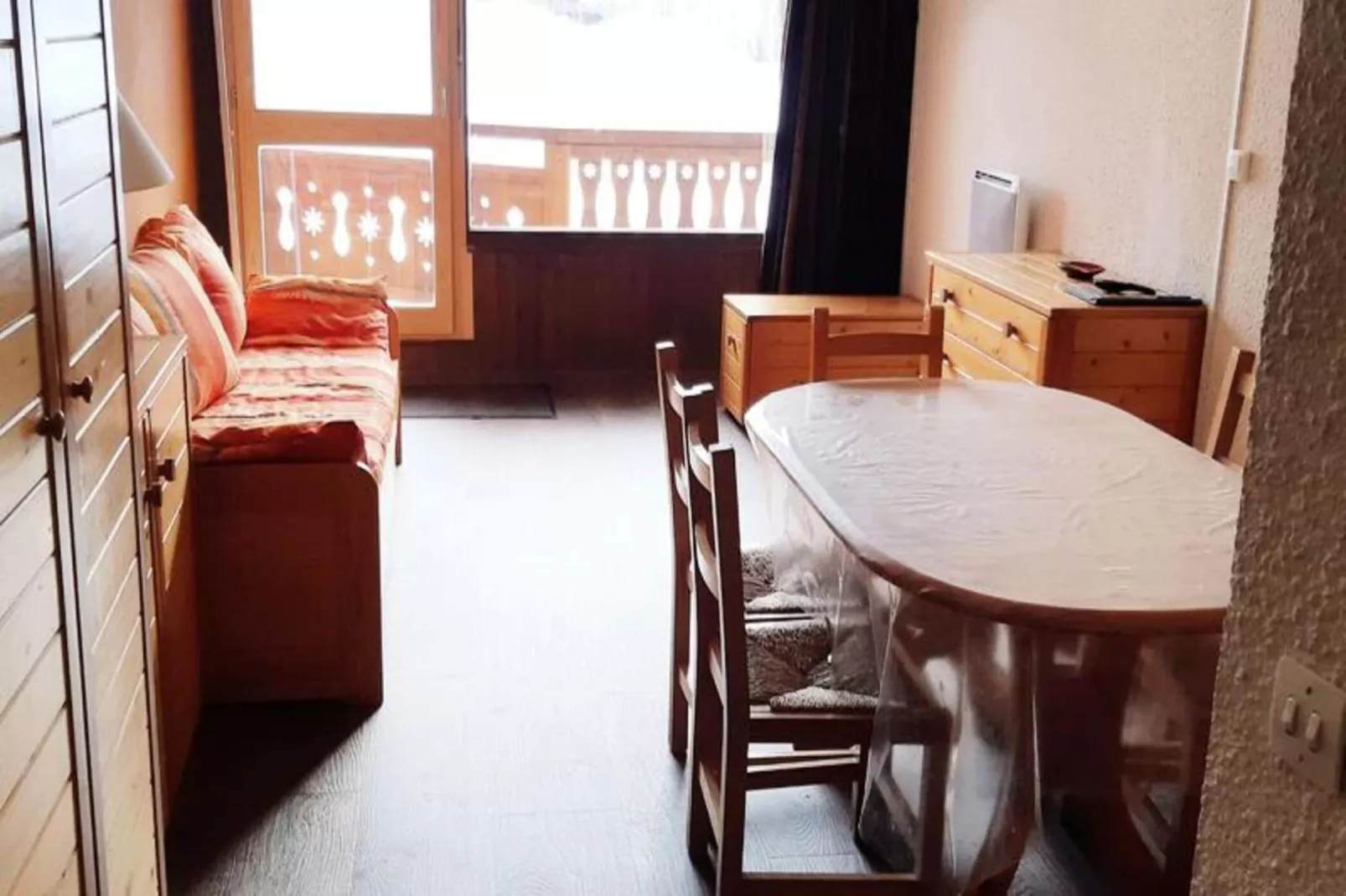 Résidence Plein Sud A-Salle à manger