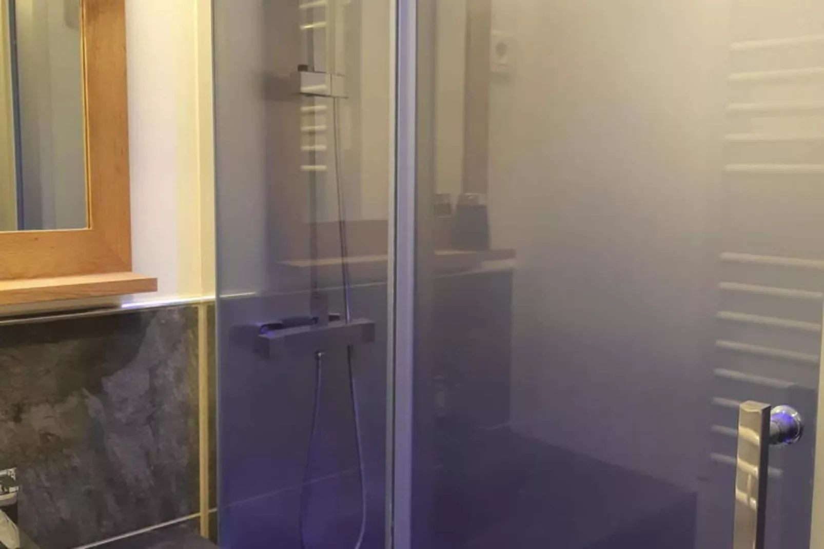 Résidence Meije 15-Badezimmer