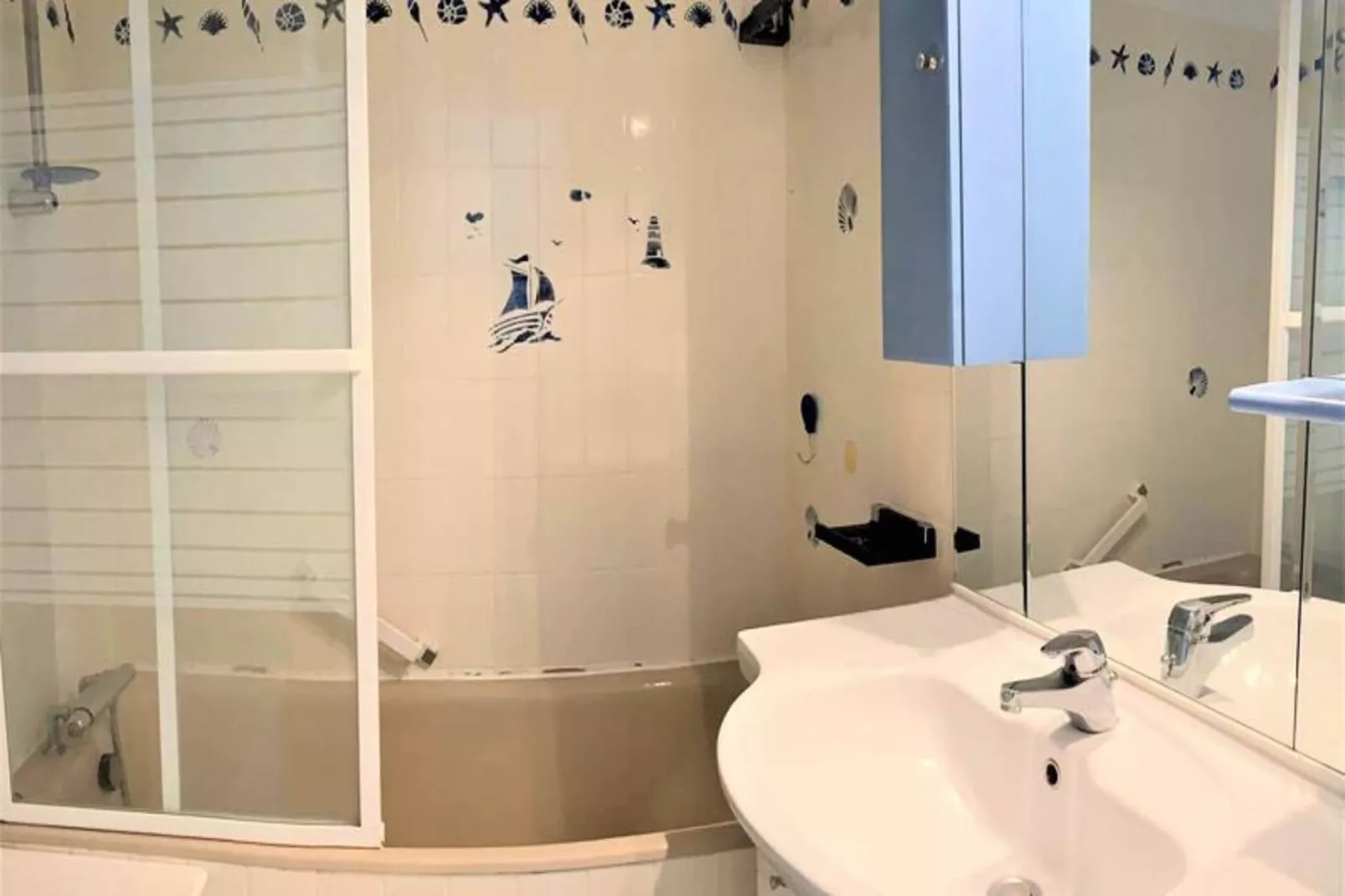 Résidence Sombreuil-Salle de bain