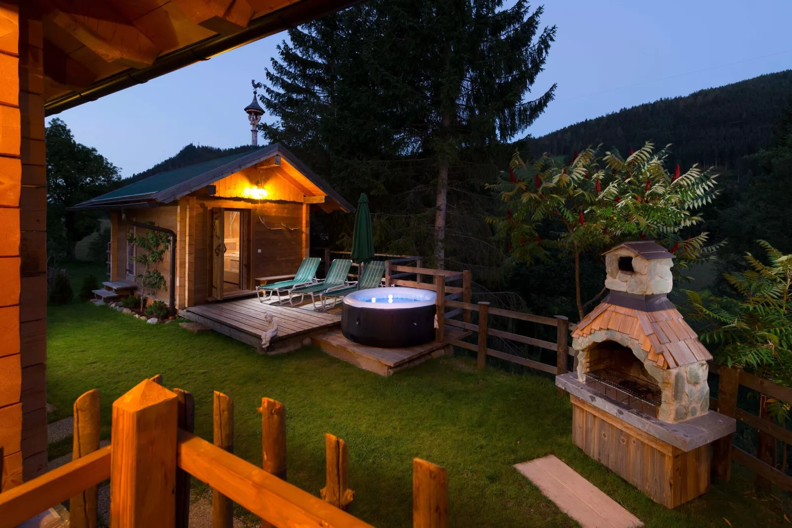 Chalet Steinbock-Terrace balcony