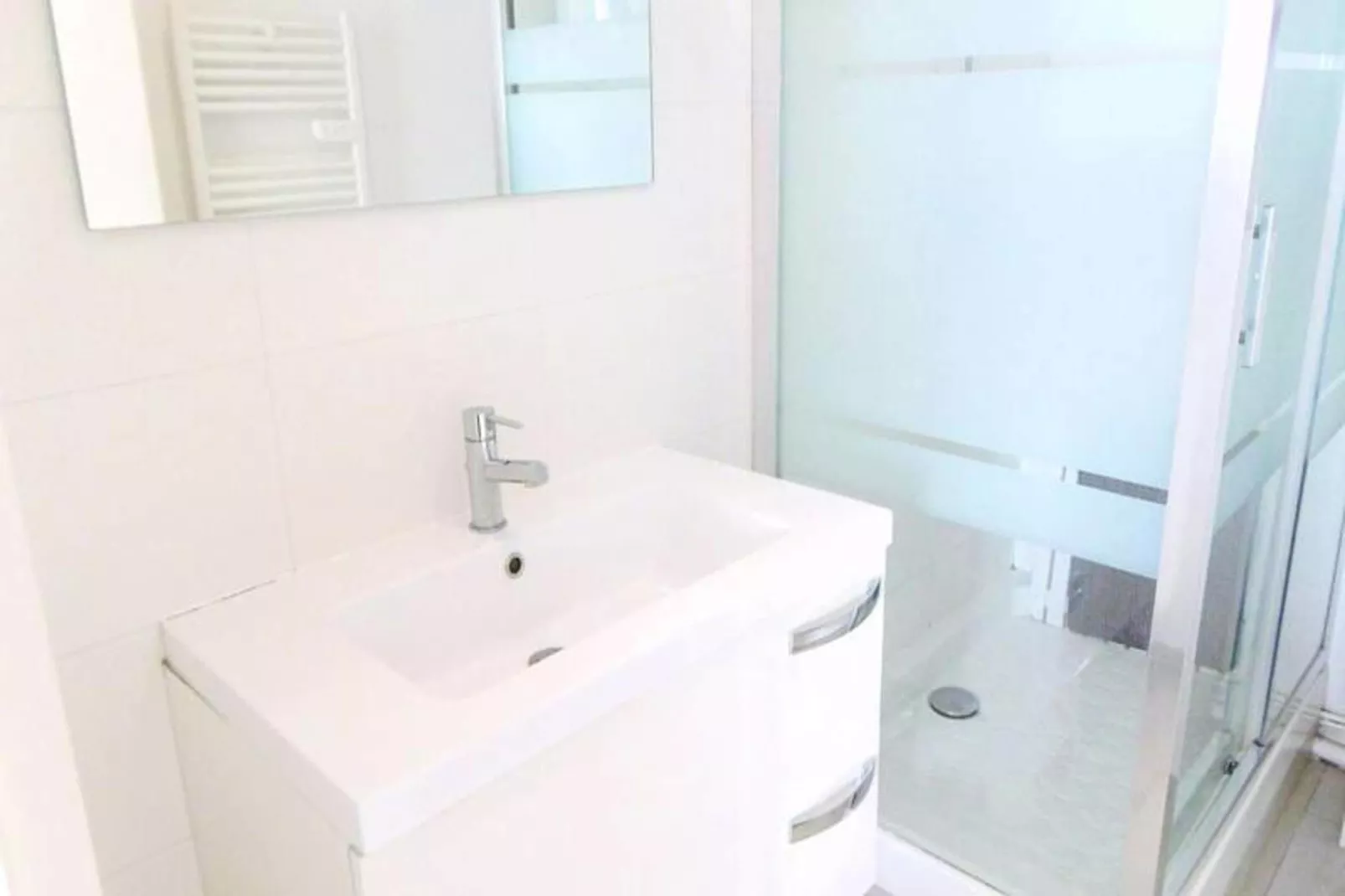 Résidence Les Roseliers-Salle de bain