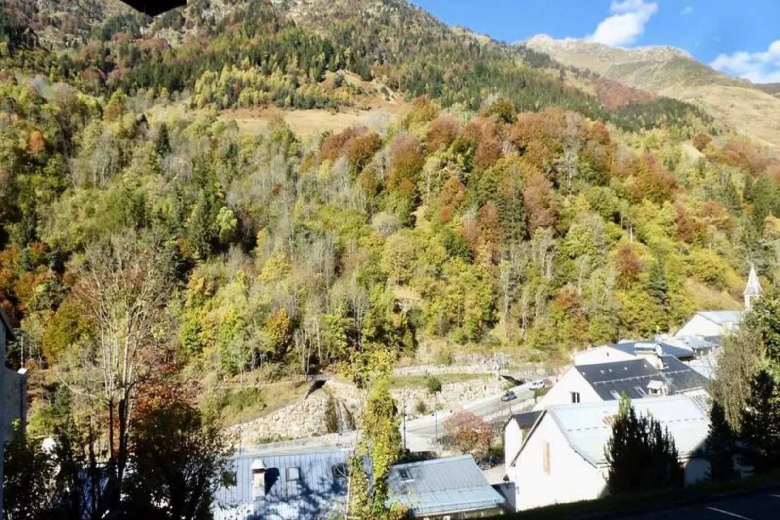 Résidence Neouvielle-Dining room