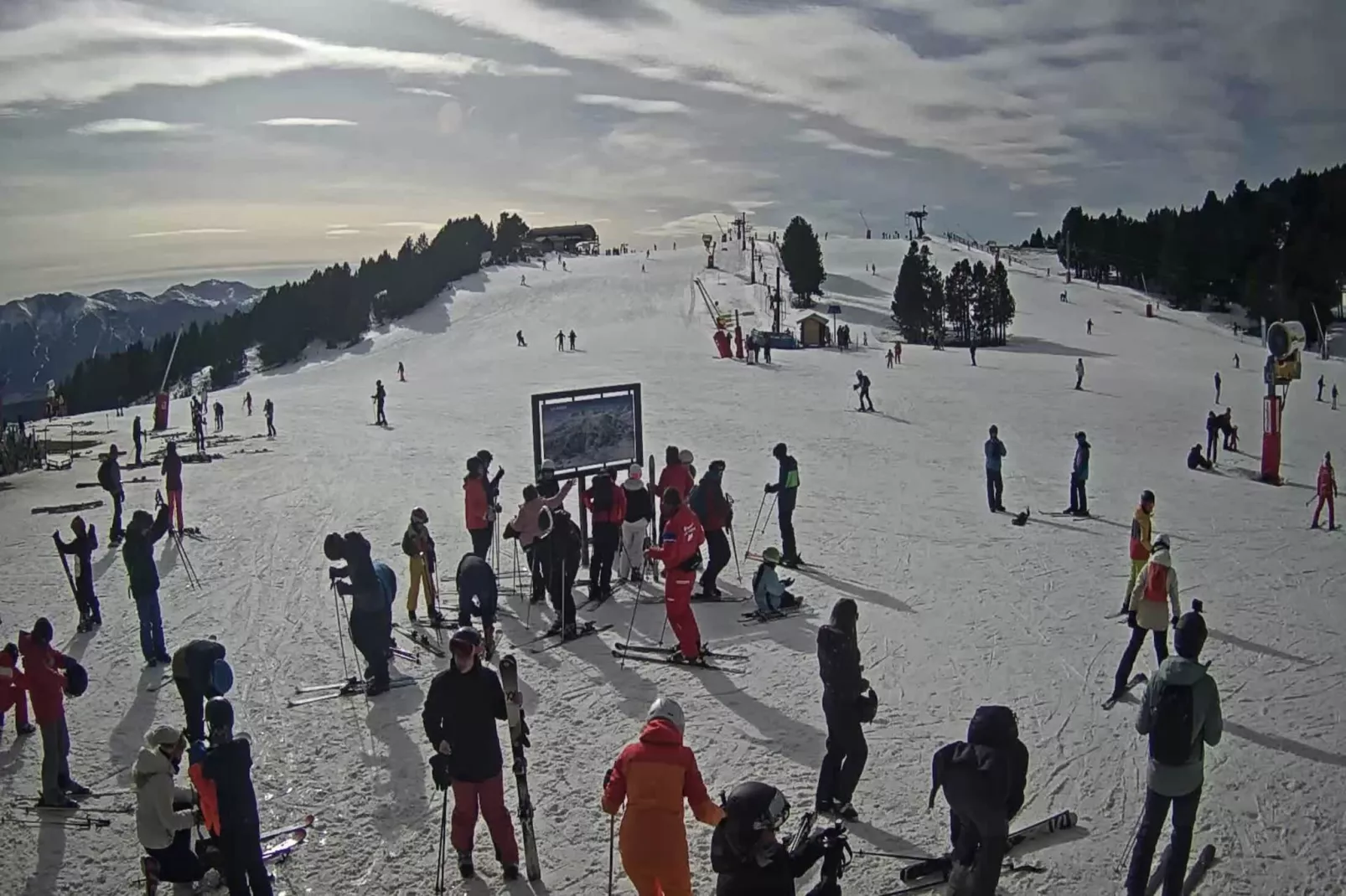 Résidence Les Mouflons-Exterior in summer