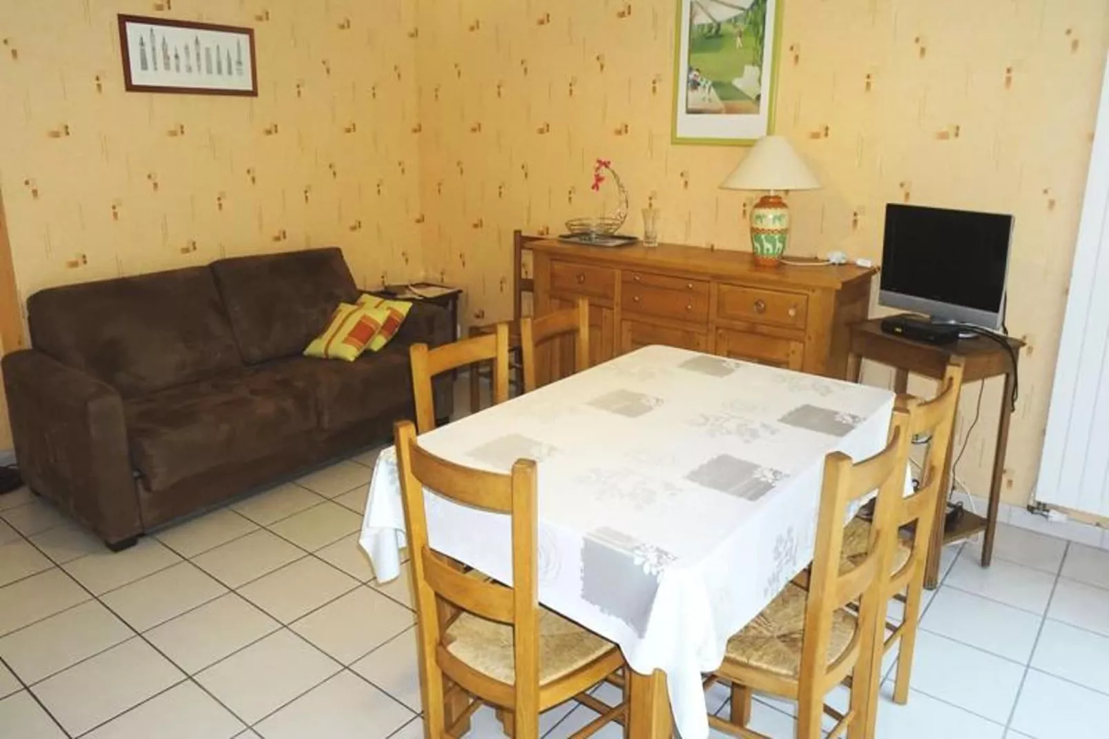 Residence L'albizia-Salle à manger