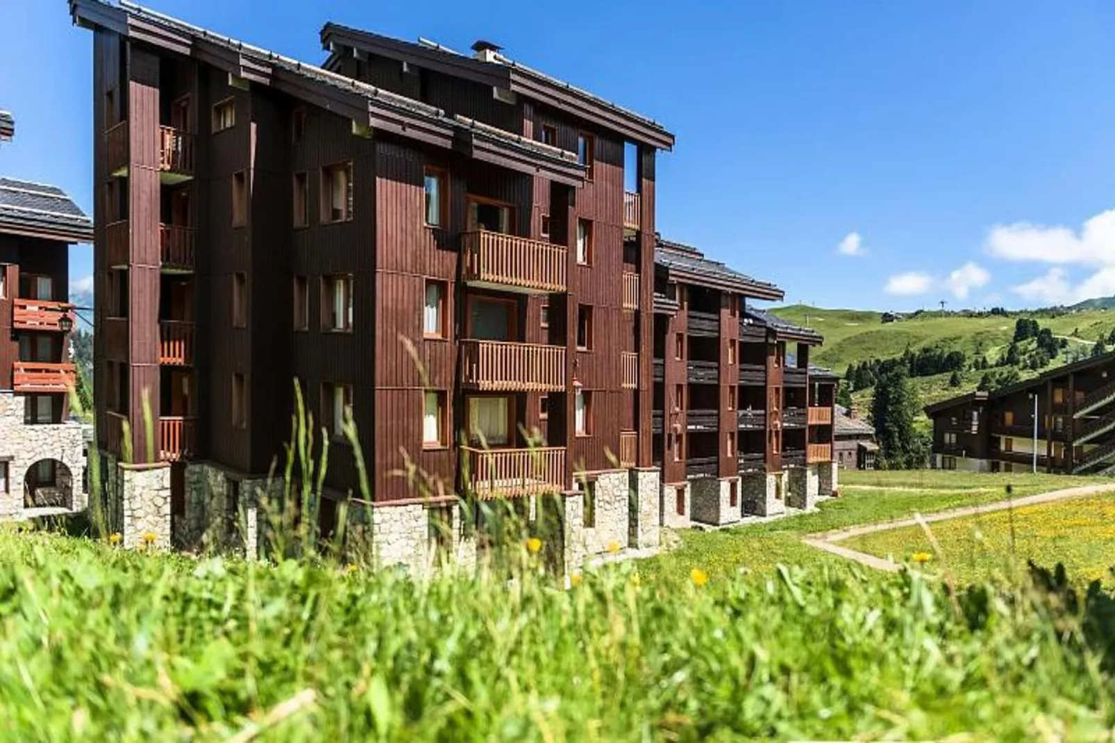Résidence Les Chalets des Arolles - maeva Home-Außenbereich Sommer