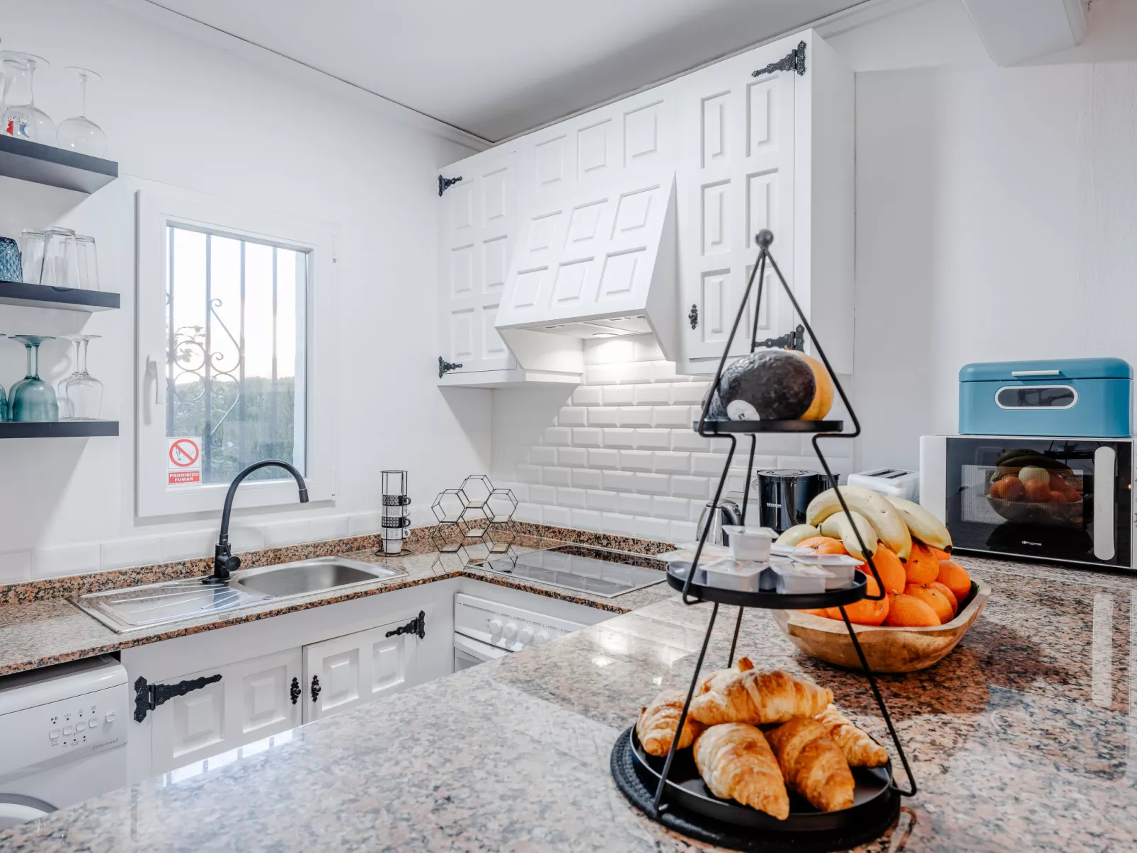 Residencia La Perla-Drinnen