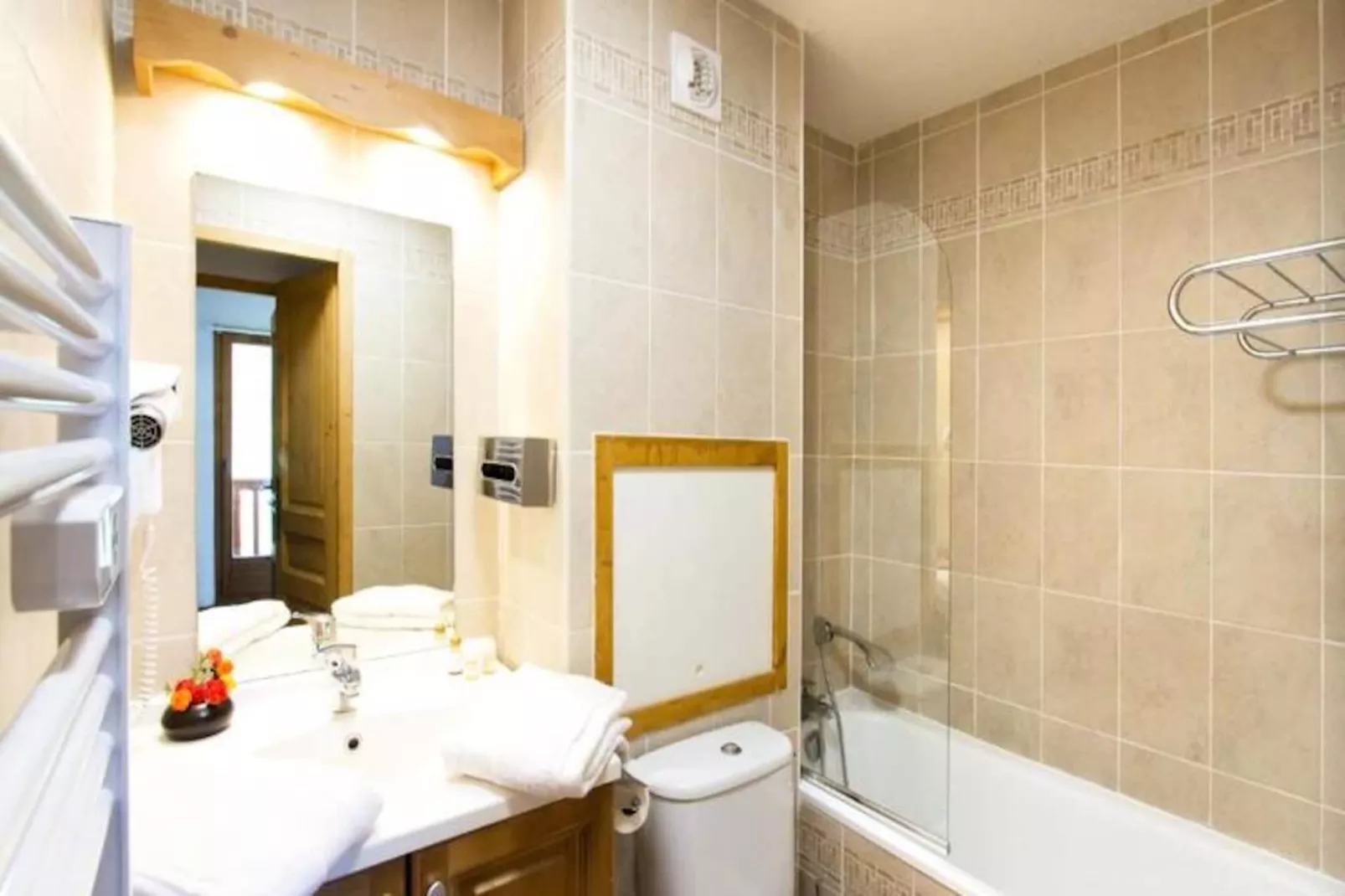 Résidence Odalys Le Hameau et Les Chalets de la Vallée d'Or***-Image-tags.