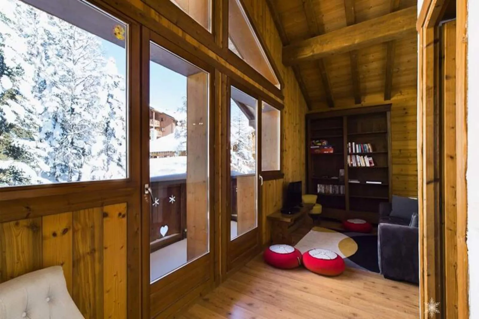 Chalet Le Kandahar-Image-tags.