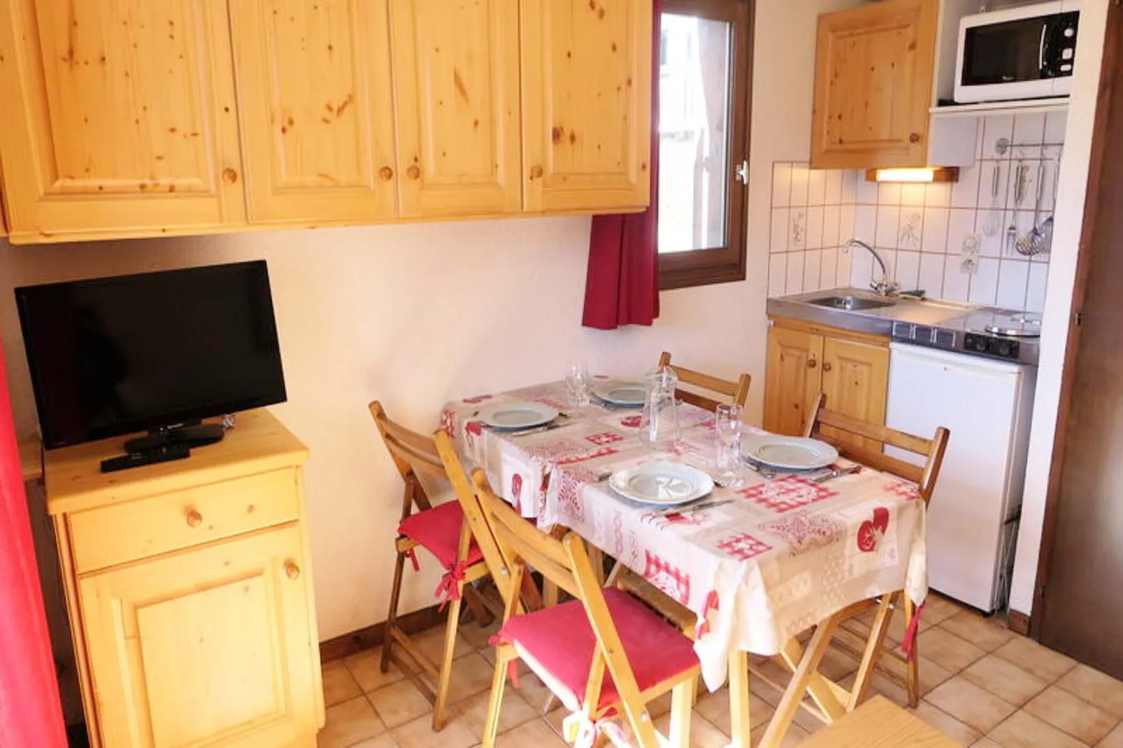 Résidence Les Aiguilles - Bat Vorassay-Salle à manger
