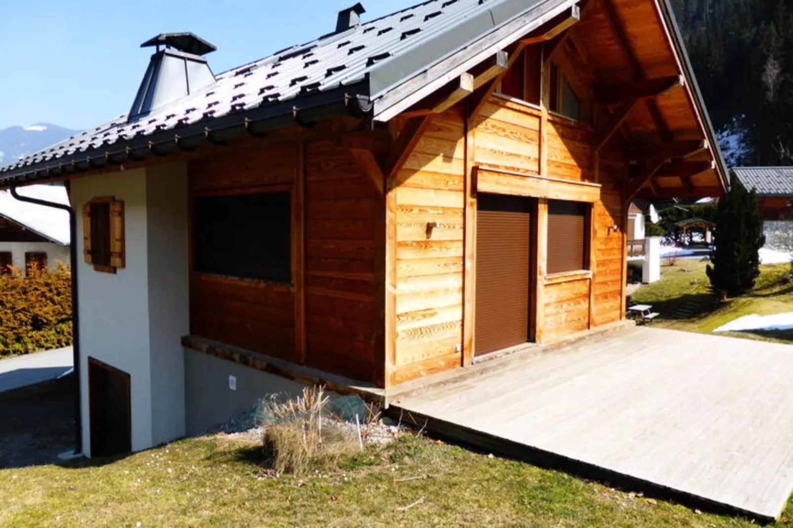 Chalet Champelet-Exterior in summer