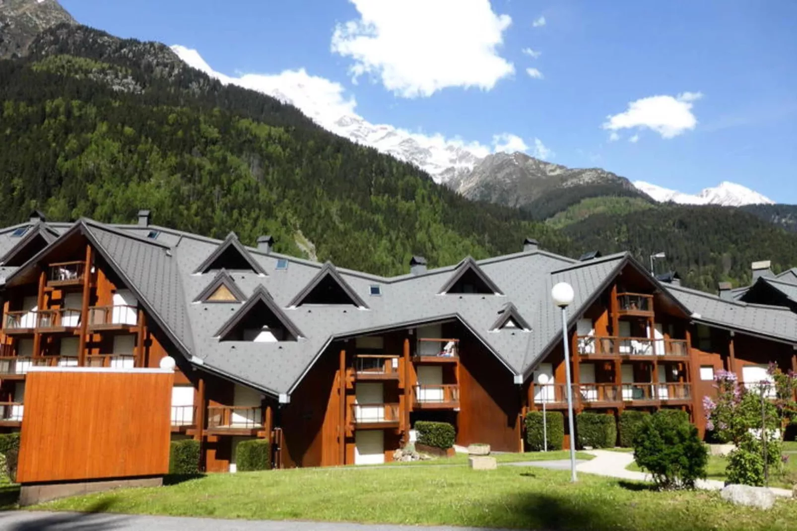 Résidence Borgia-Außenbereich Sommer