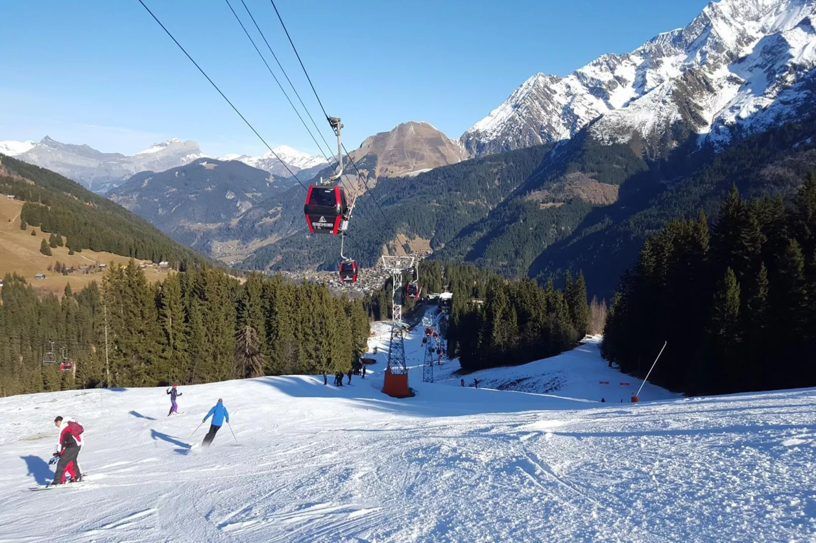 Résidence Les Carlines-Exterior in summer