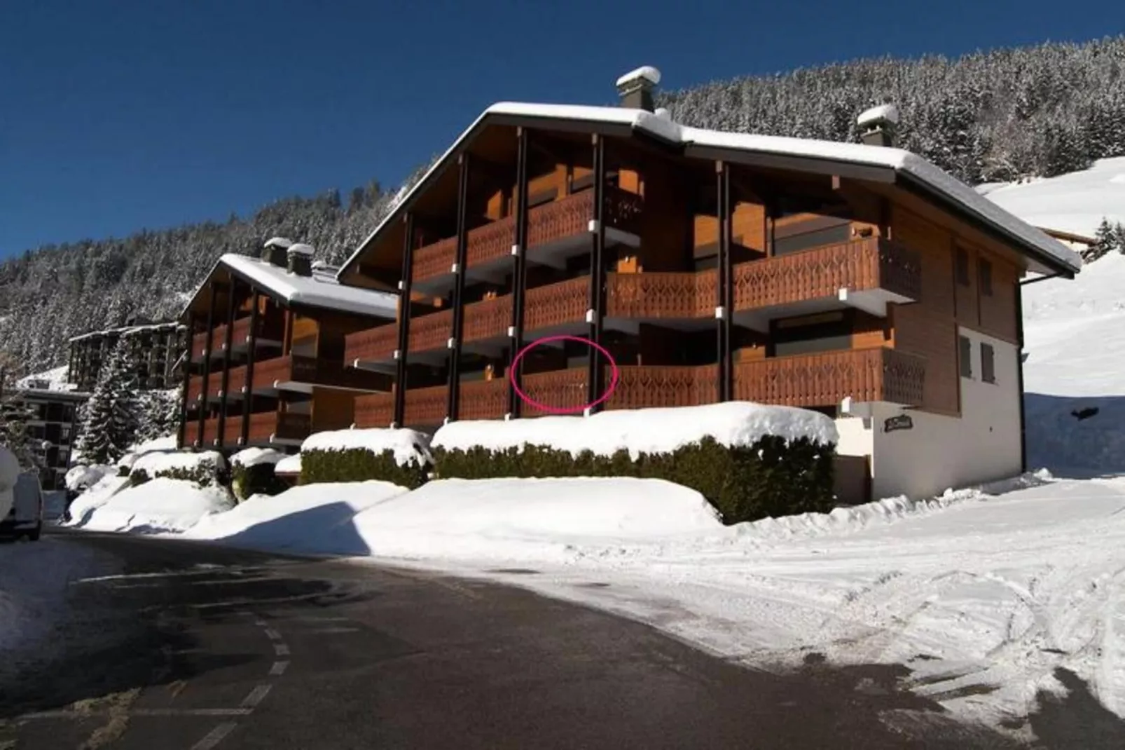 Résidence Domanial B-Außenbereich Sommer