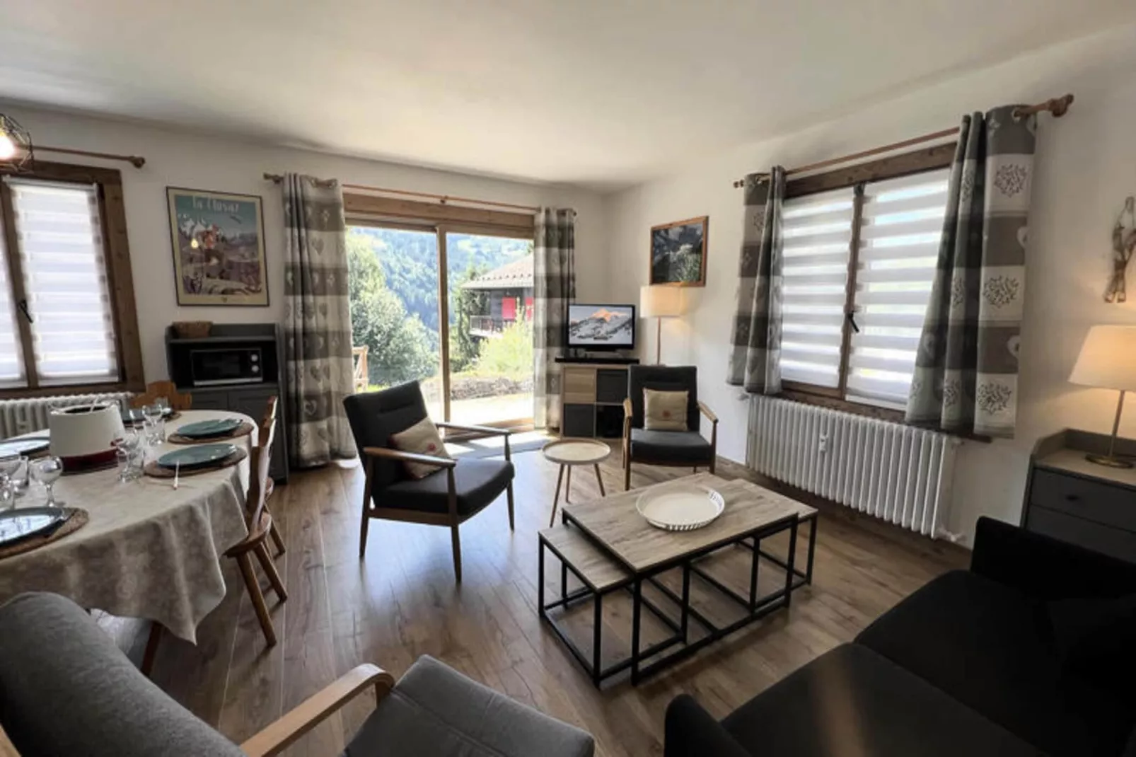 Appartements à La Clusaz-Dining room