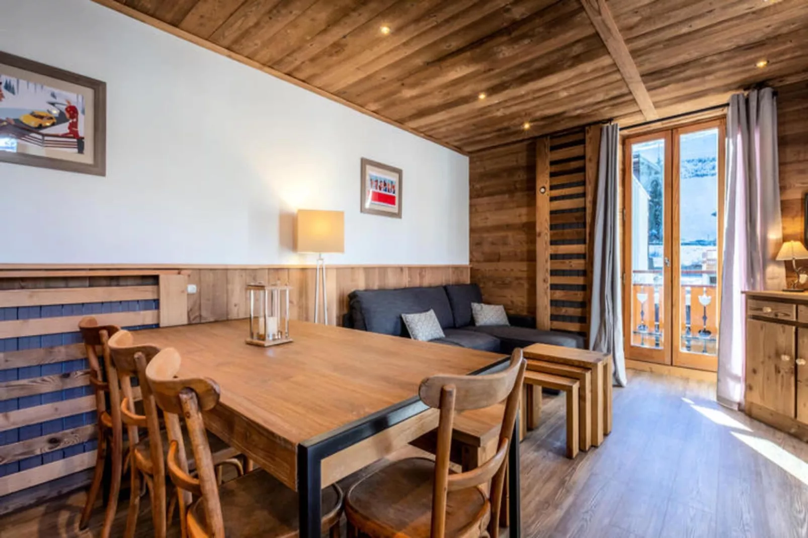 Résidence Altitude-Exterior in summer