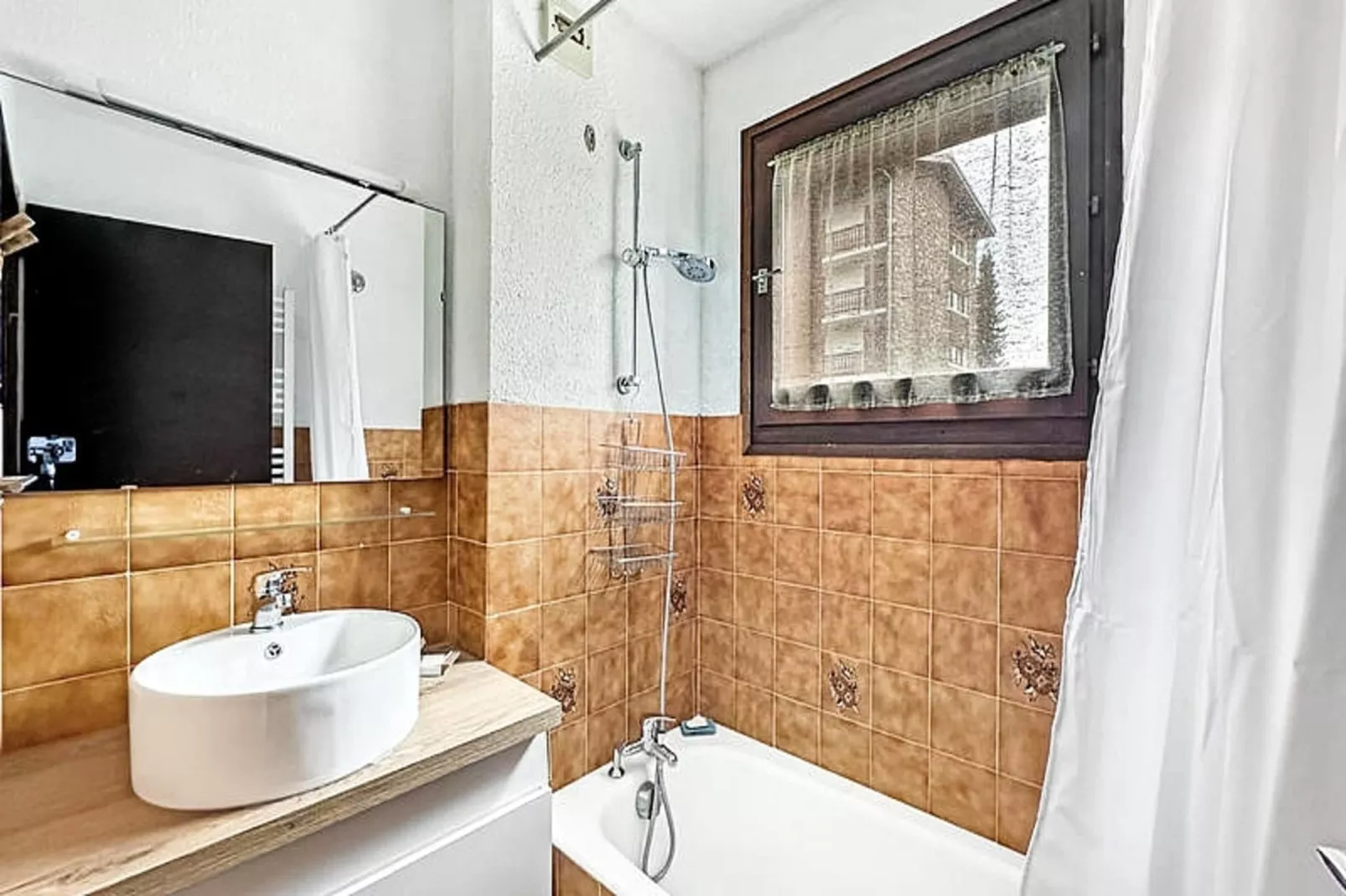 Studio à Les Carroz-d'Arâches-Badezimmer