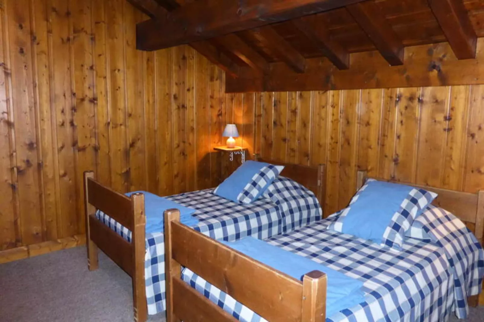 Chalet Ulysse-Exterior in summer