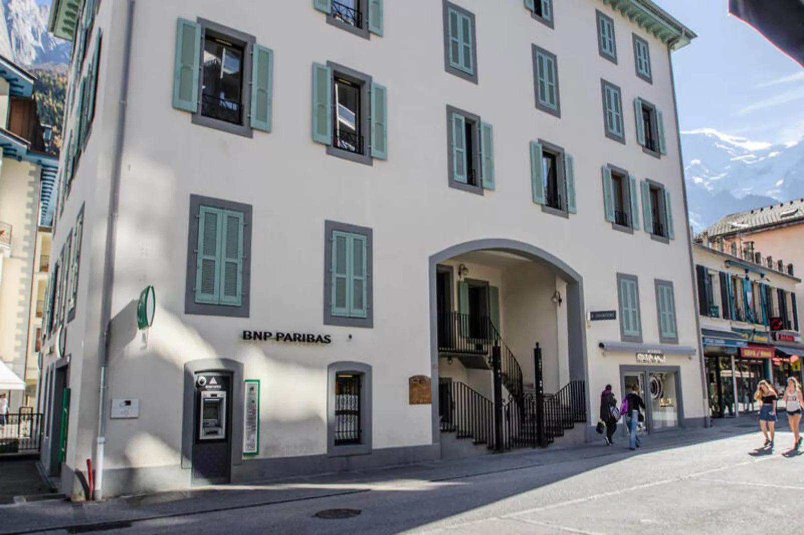 Résidence Pavilon-Exterior in summer