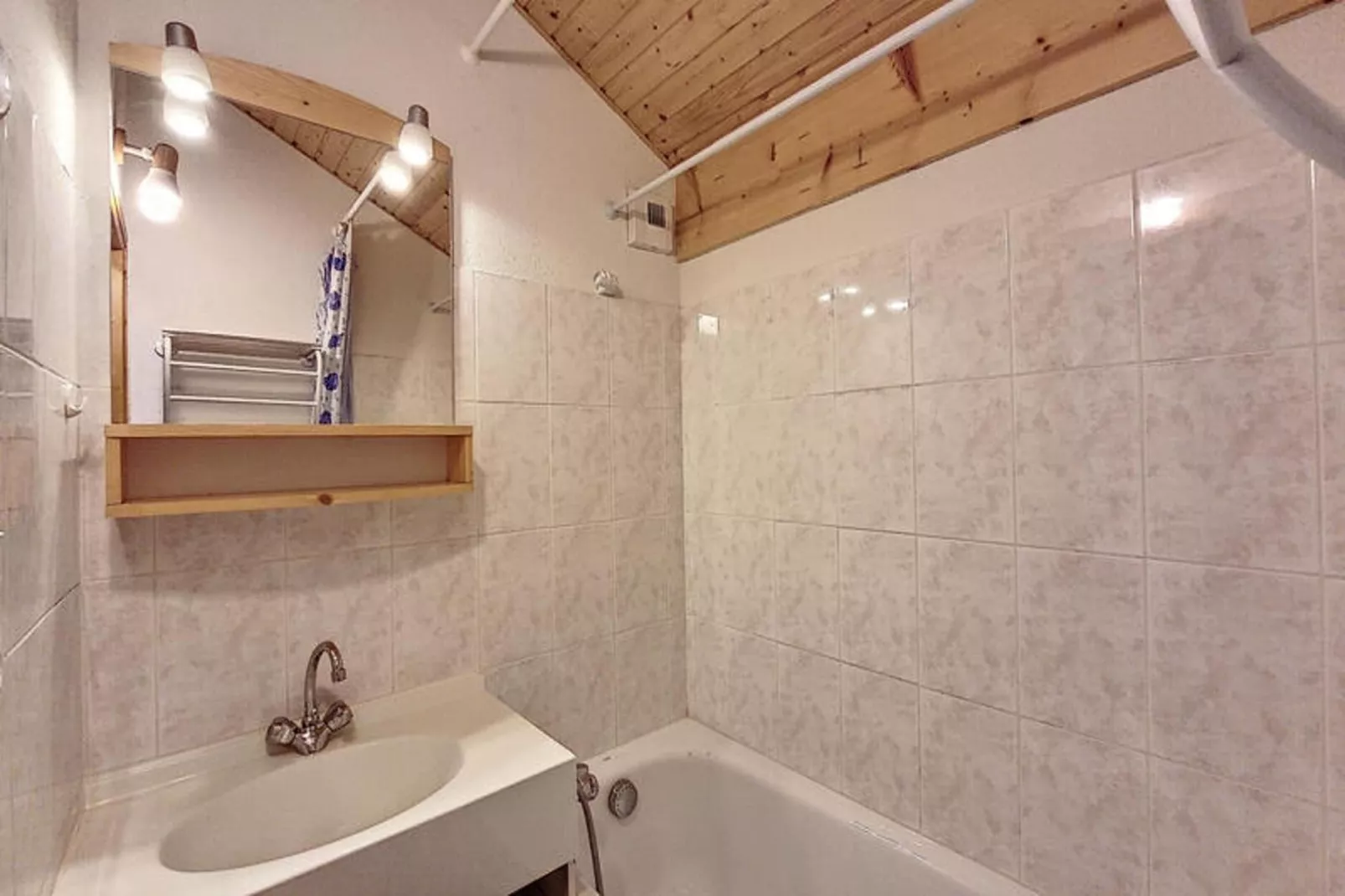 Appartements à Saint Jean d'Aulps-Salle de bain