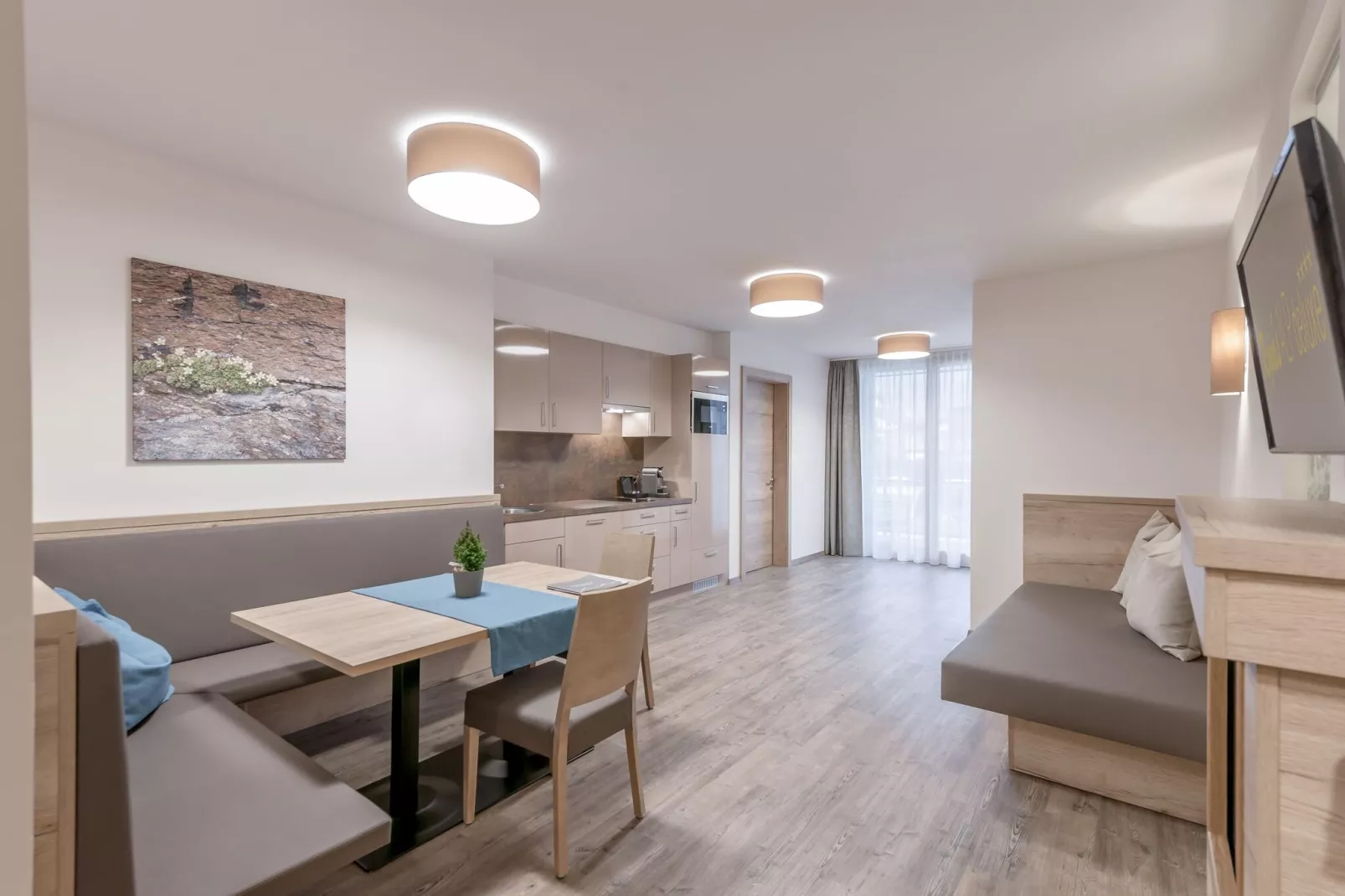 Reginas ALP deluxe-Living room