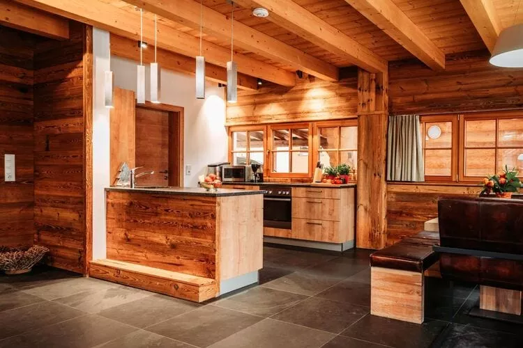 IM WEIDACH Haus 1-Kitchen