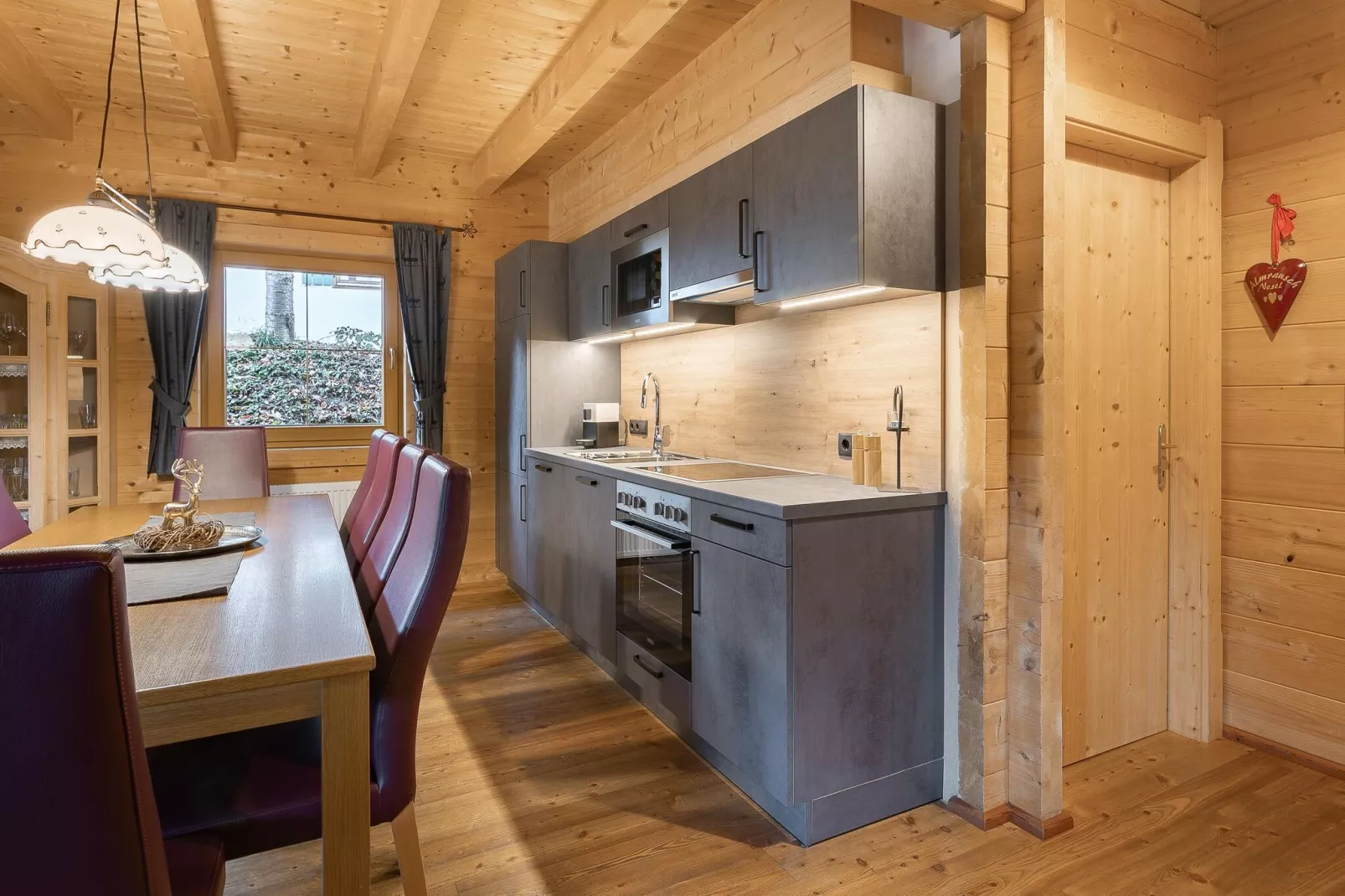 Chalets Almdorf Zillertal Fügen-Haus 8 Personen-Kitchen