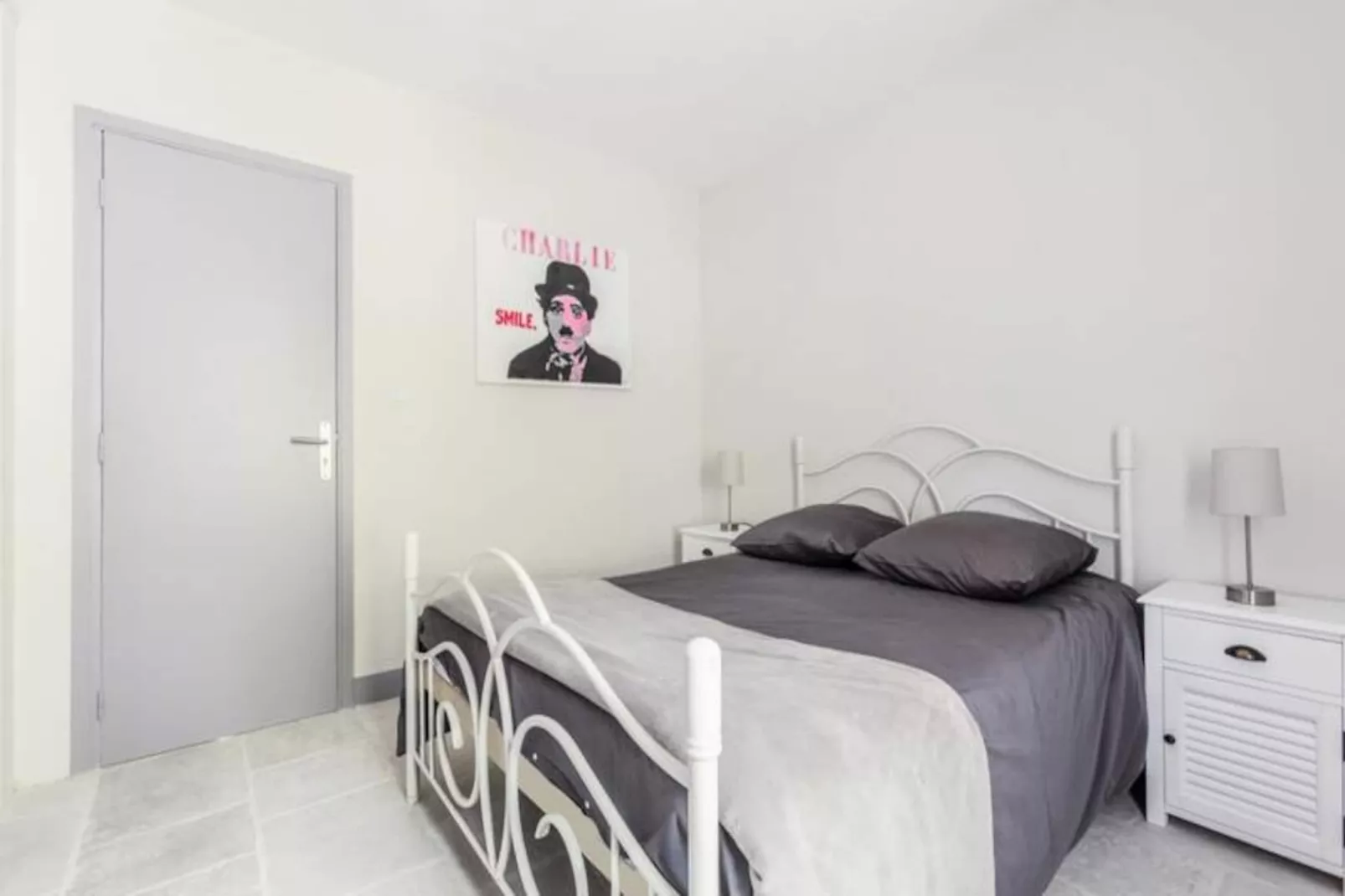 Superbe Villa Avec Vue, Entre Aix En Provence Et Luberon-Image-tags.