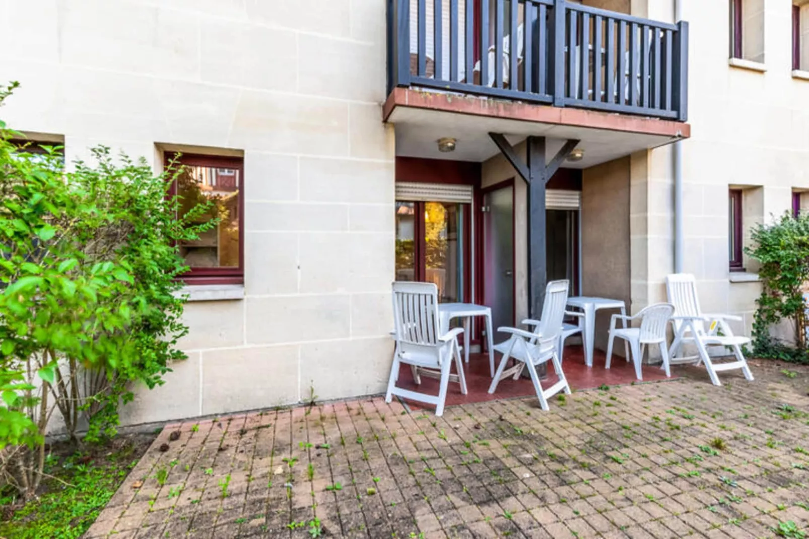 Résidence Les Embruns - maeva Home-Exterior in summer