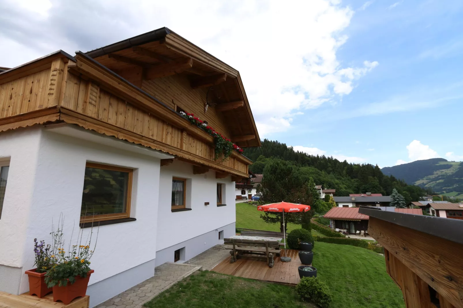 Ferienhaus Marienbergl - 8 Personen-Außenbereich Sommer
