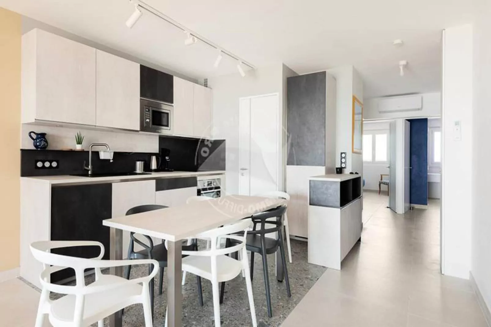 Résidence "mar E Souleu"-Dining room